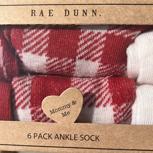 Rae Dunn 6Pk Mommy & Me Socks - Picture 7 of 13
